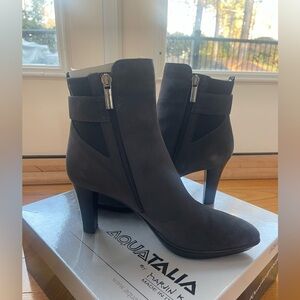 Aquatalia Women's Dark Gray Heeled Boots NIB size 9
